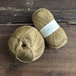 Garnnøgler fra Camarose Tynd Lamauld 5028 Camel