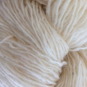 Garnnøgle fra Isager Tweed Raw White